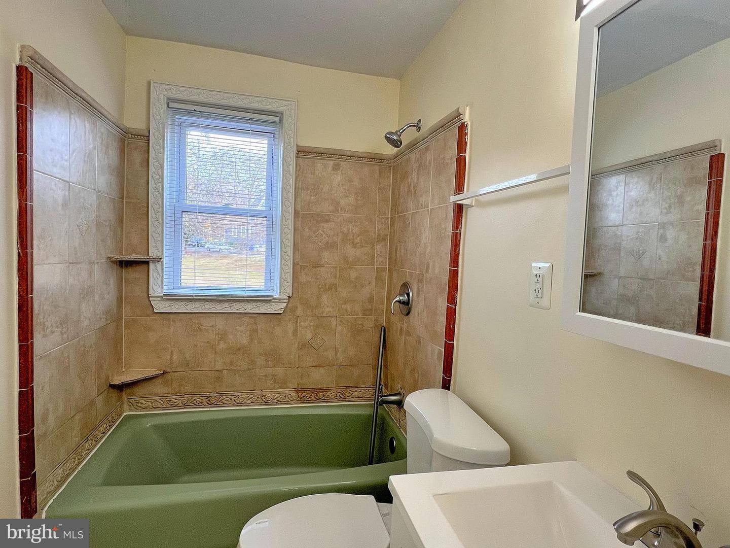 4604 Chatford Avenue photo 8