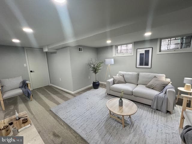 4569 The Strand photo 16