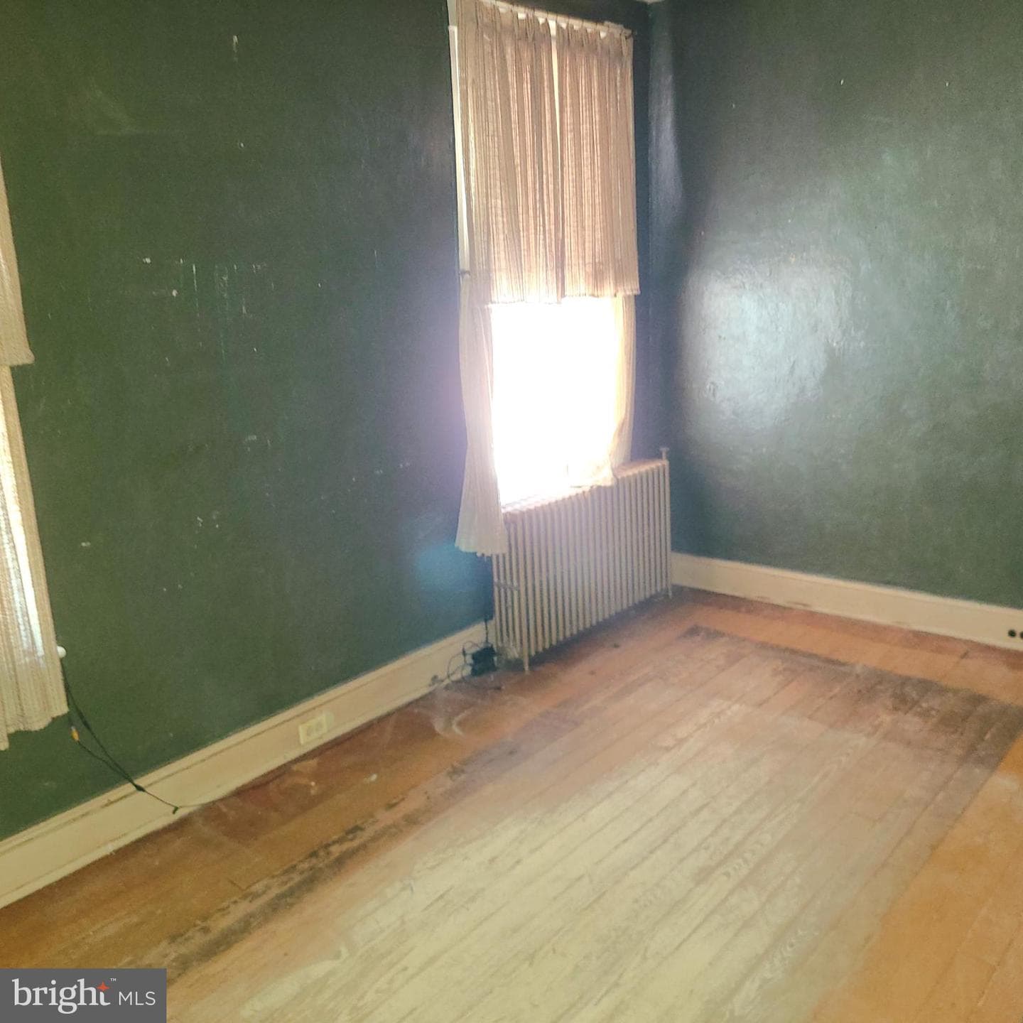 454 N Robinson Street photo 11