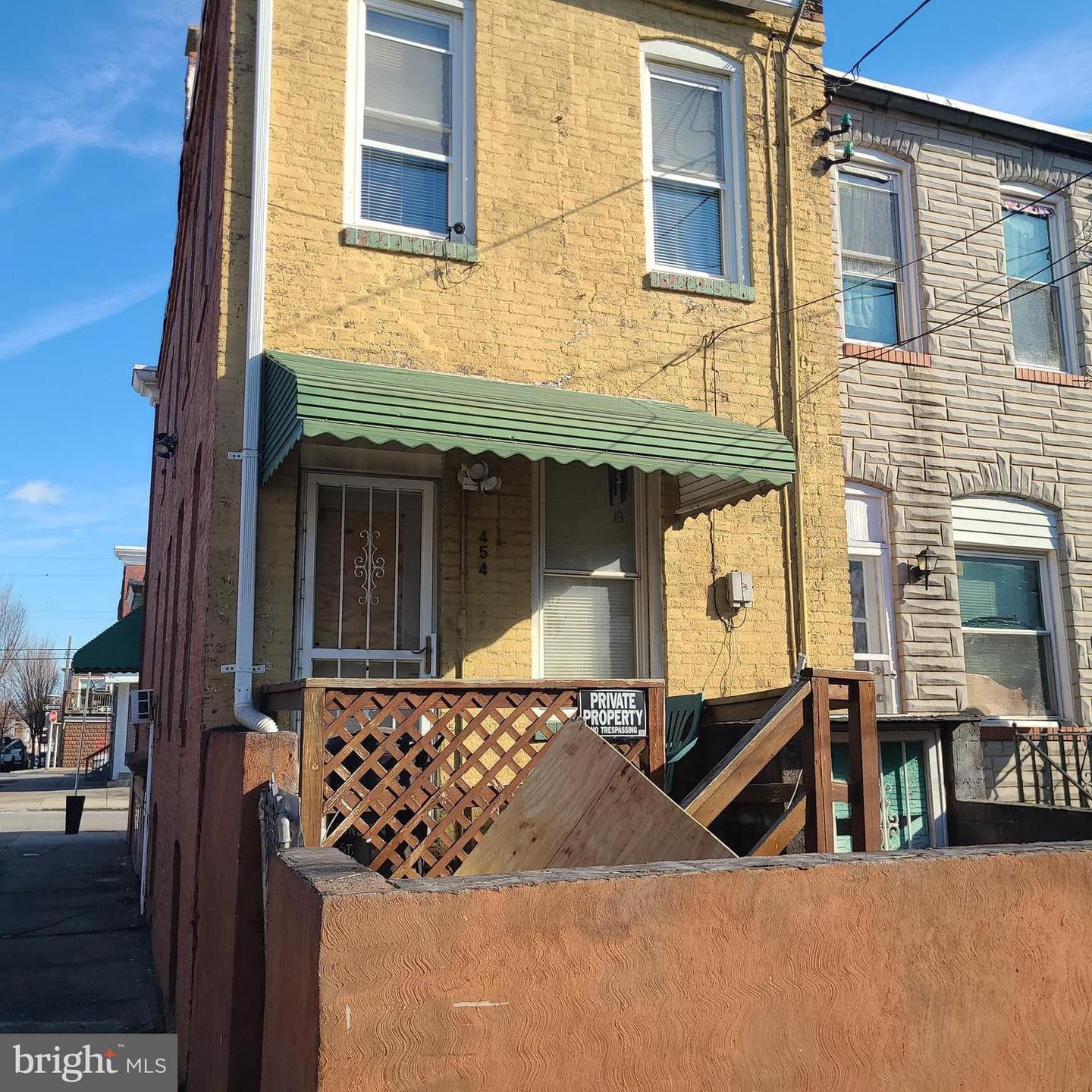 454 N Robinson Street photo 2