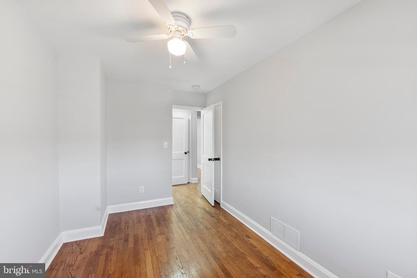4120 Gladden Avenue photo 21