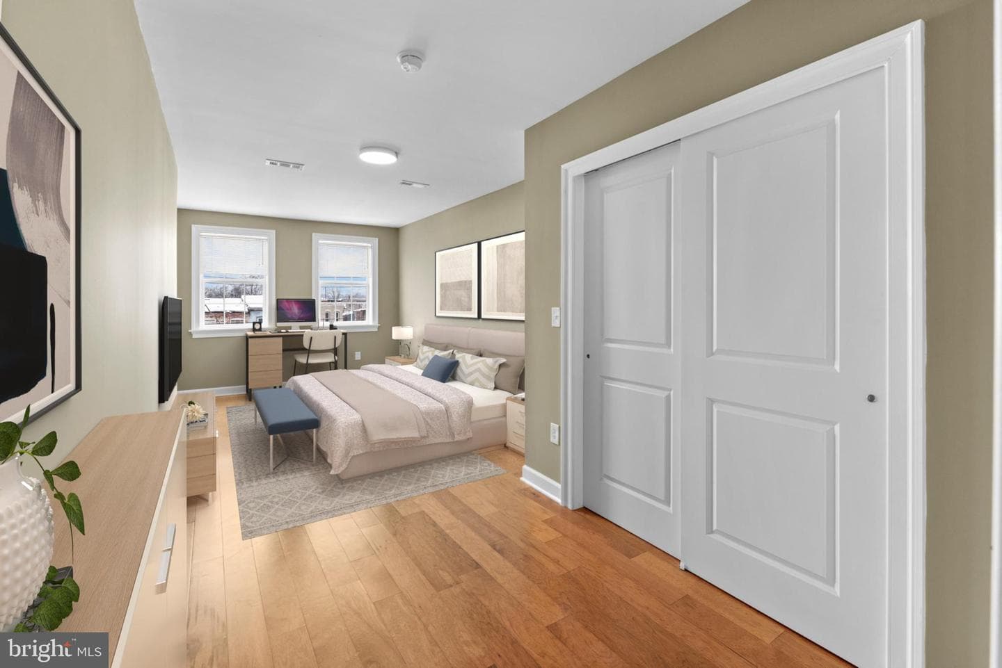 1024 N Fulton Avenue photo 22