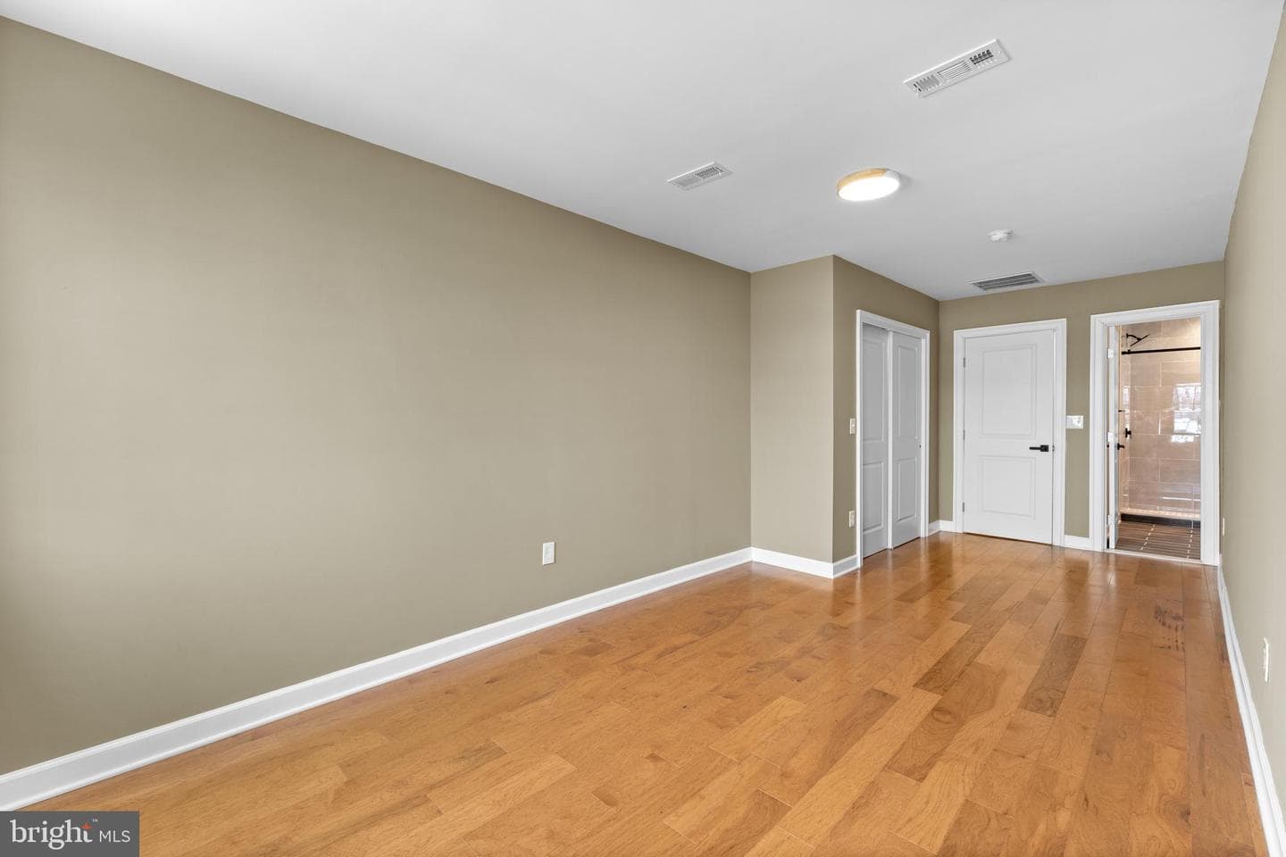 1024 N Fulton Avenue photo 33