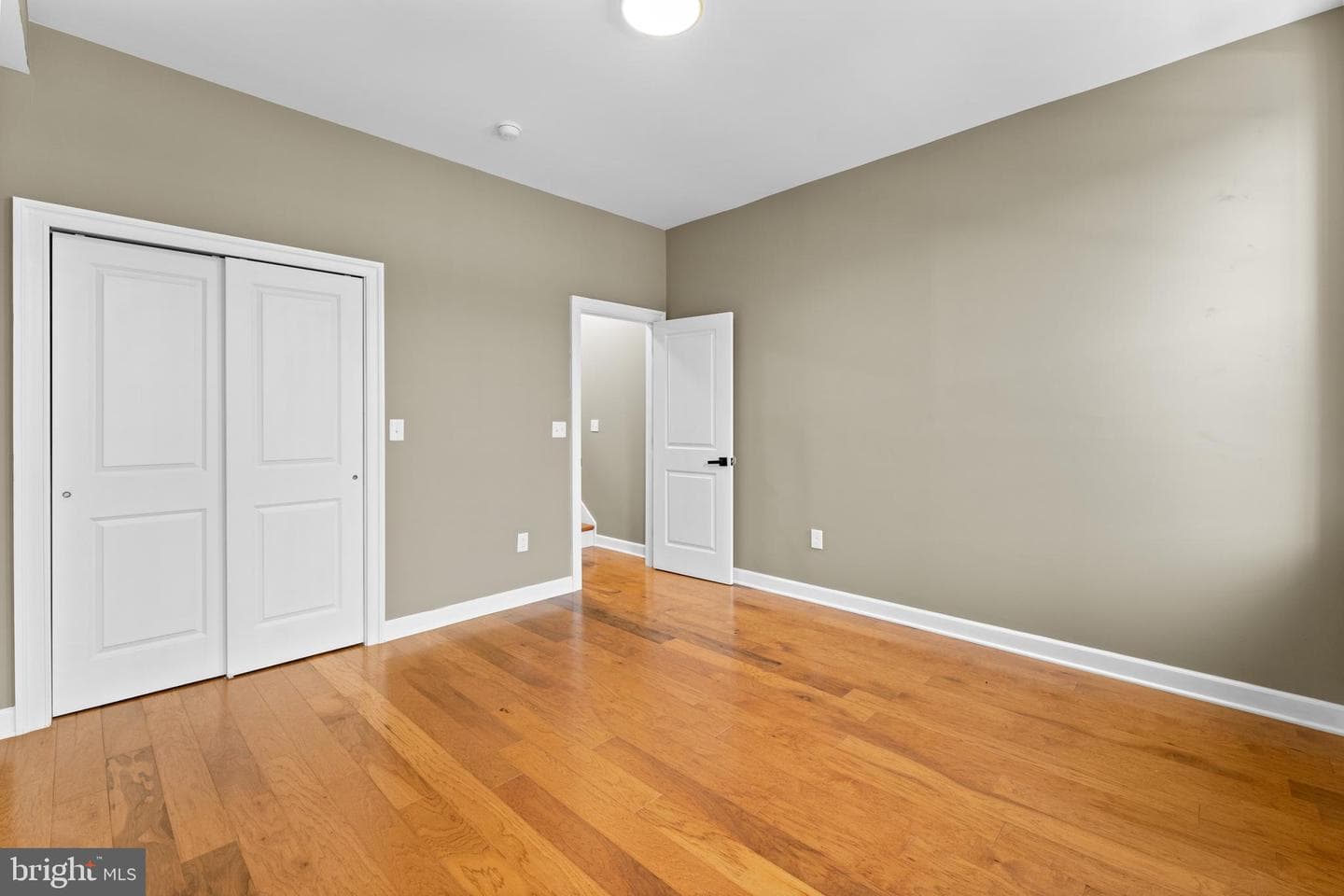 1024 N Fulton Avenue photo 40
