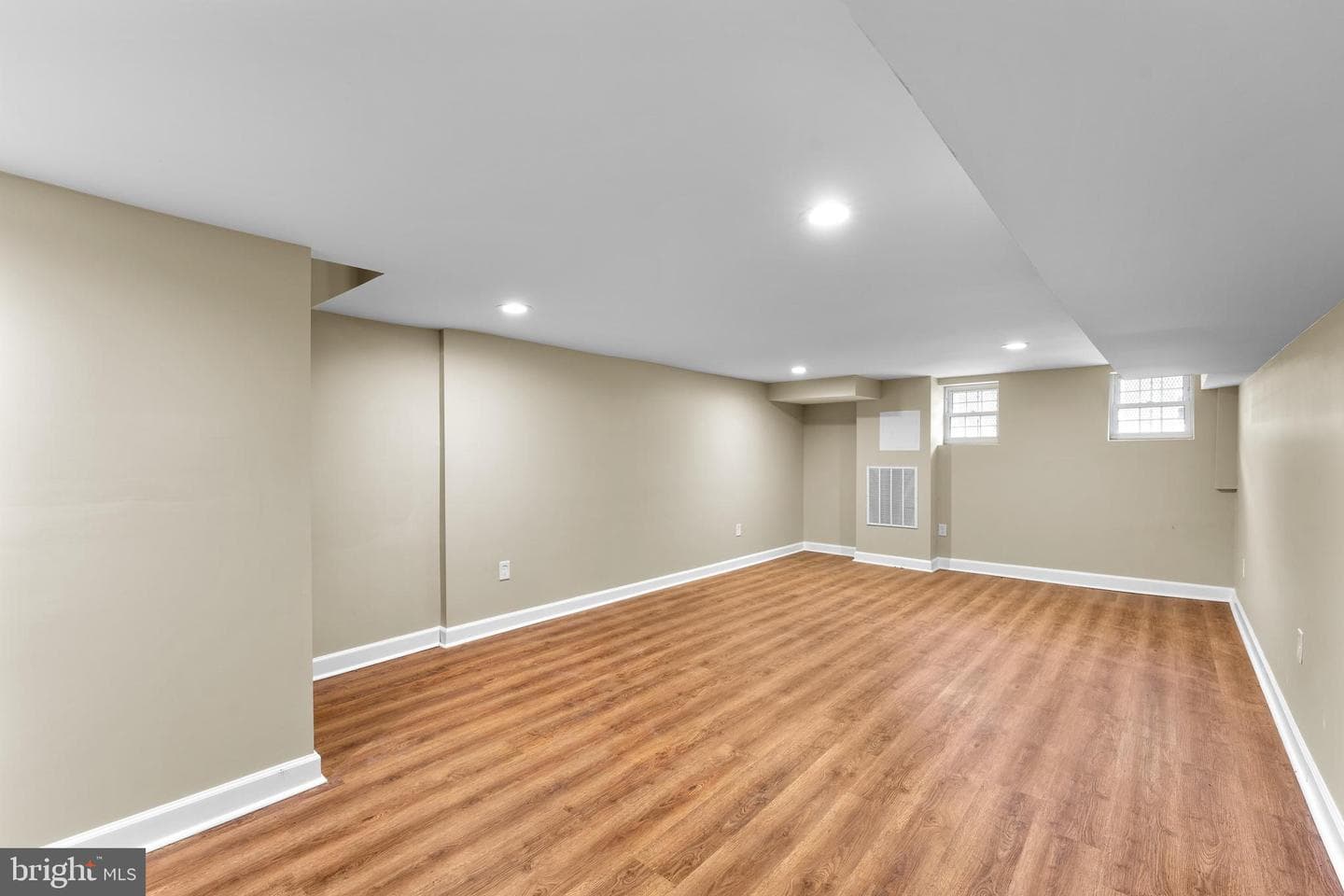 1024 N Fulton Avenue photo 51