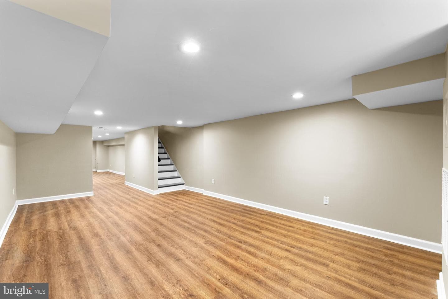 1024 N Fulton Avenue photo 56