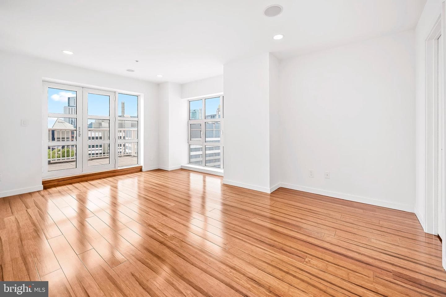 250 President Street #613 photo 19