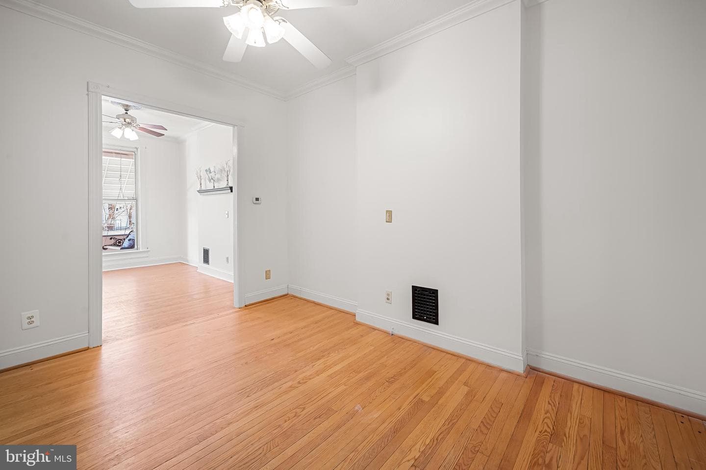 3619 Malden Avenue photo 9