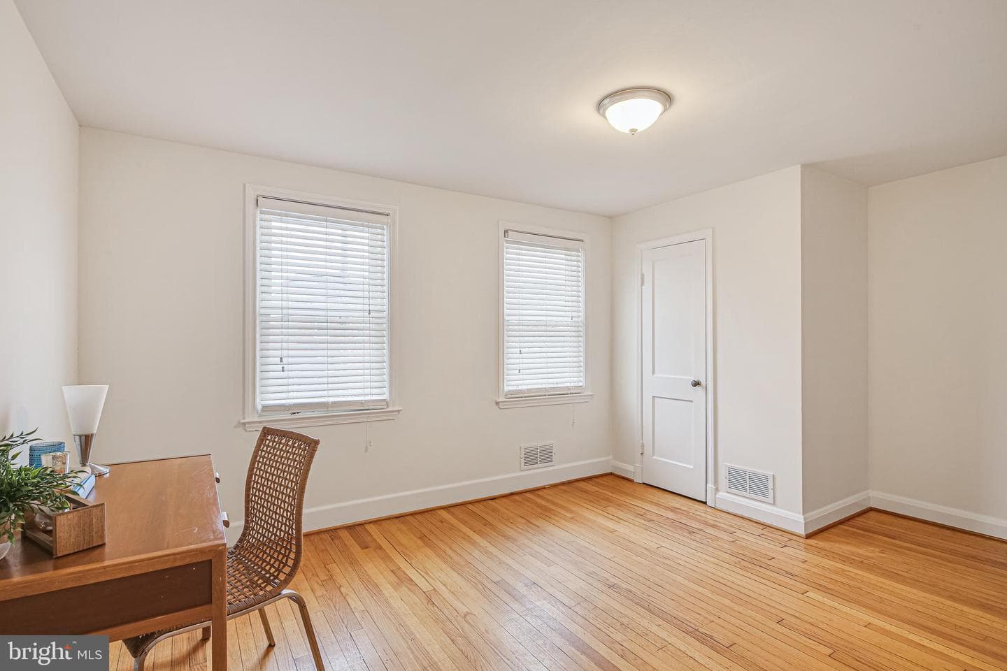 733 Bethnal Road photo 12
