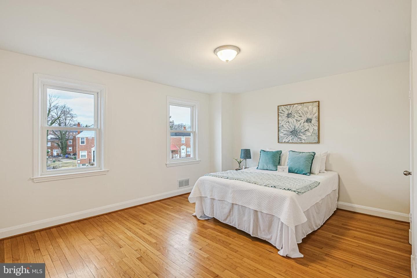 733 Bethnal Road photo 14