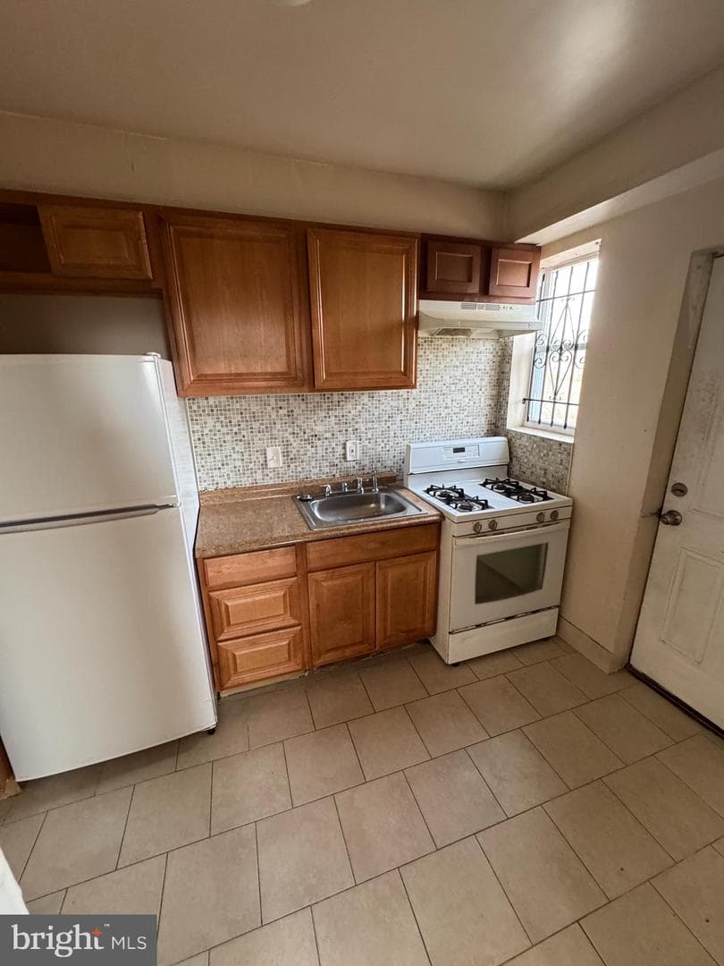 3730 Columbus Drive photo 7
