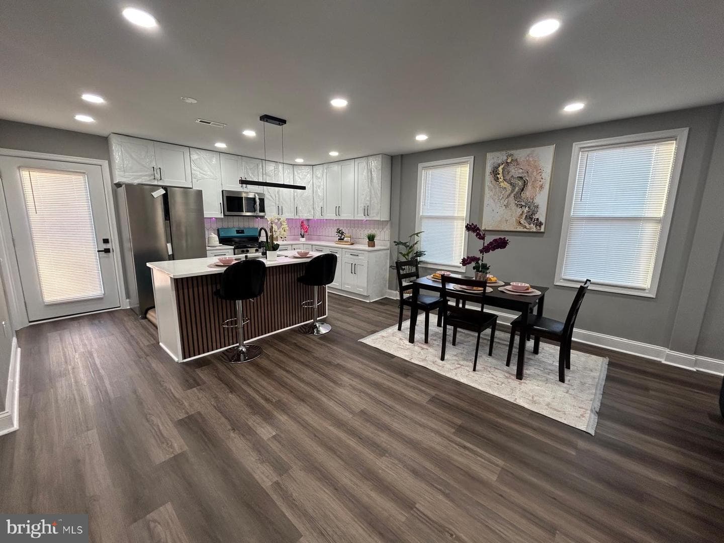 5211 W North Avenue photo 2