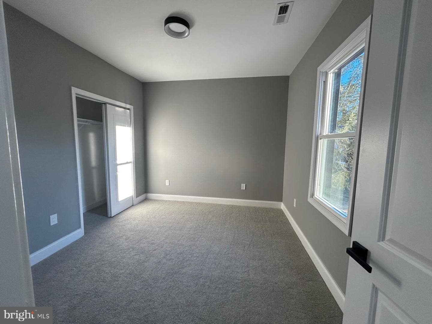 5211 W North Avenue photo 5