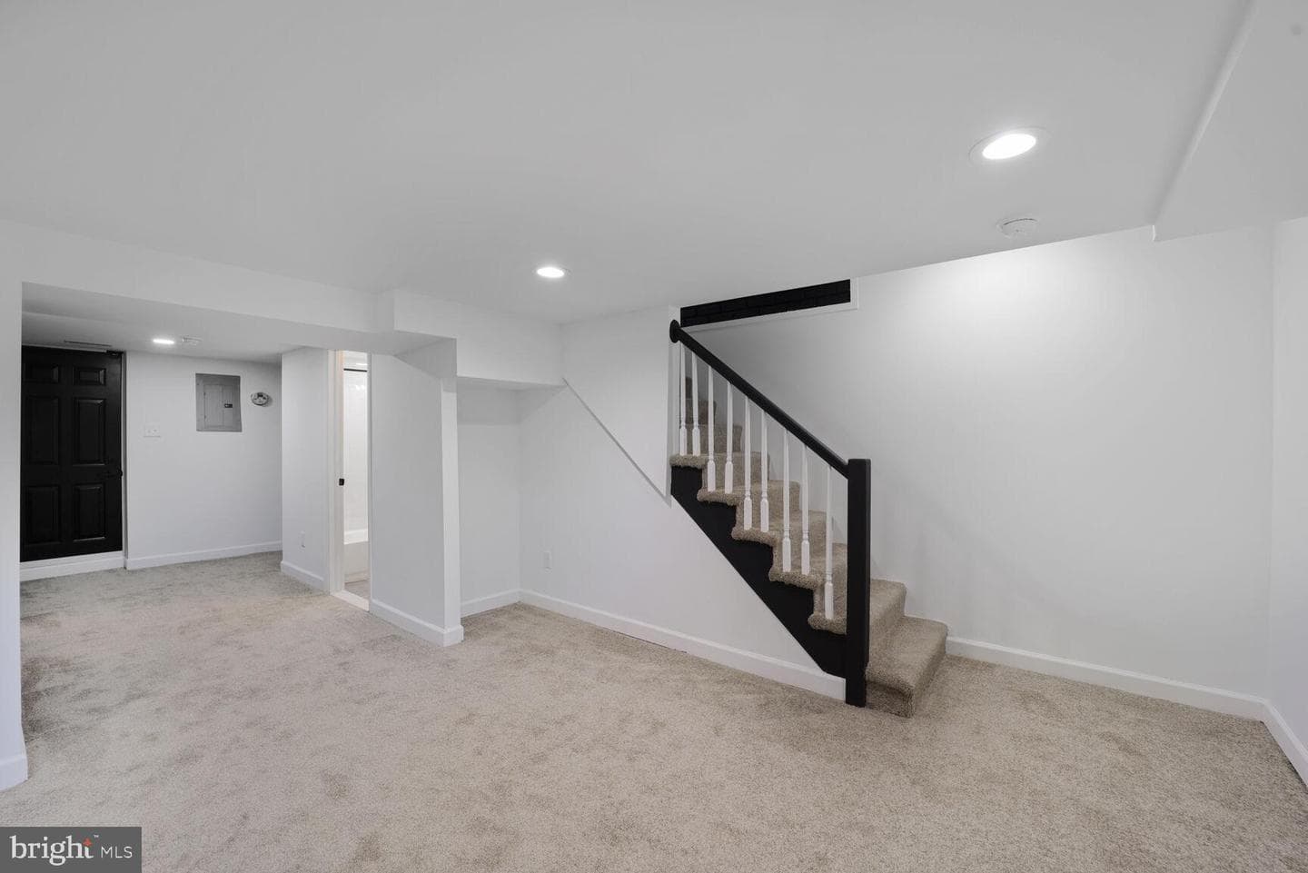5559 Midwood Avenue photo 18