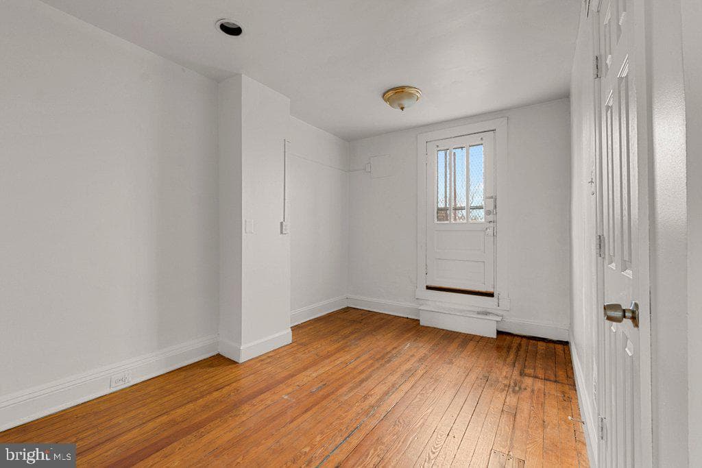 3038 Guilford Avenue photo 12