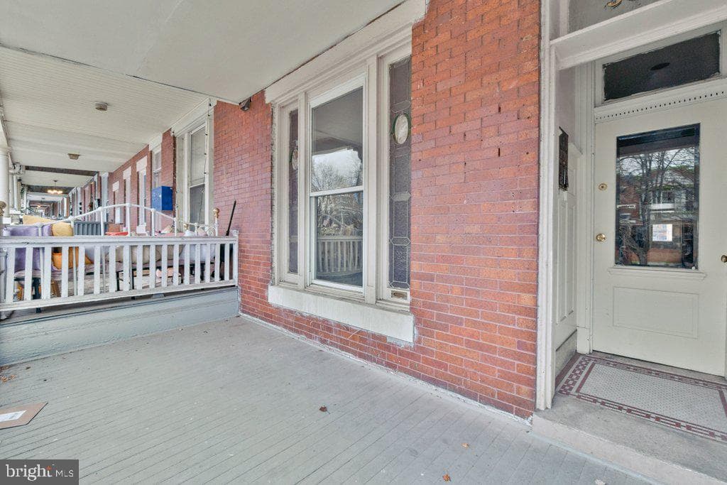 3038 Guilford Avenue photo 3