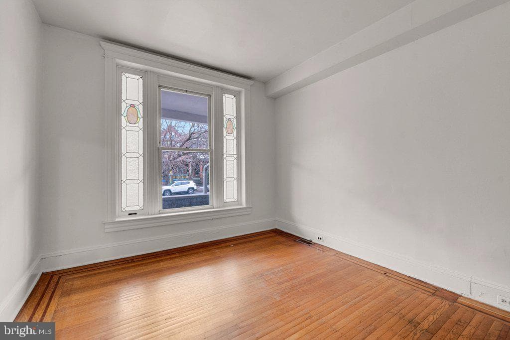 3038 Guilford Avenue photo 5