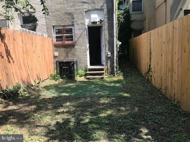 1112 Guilford Avenue photo 23