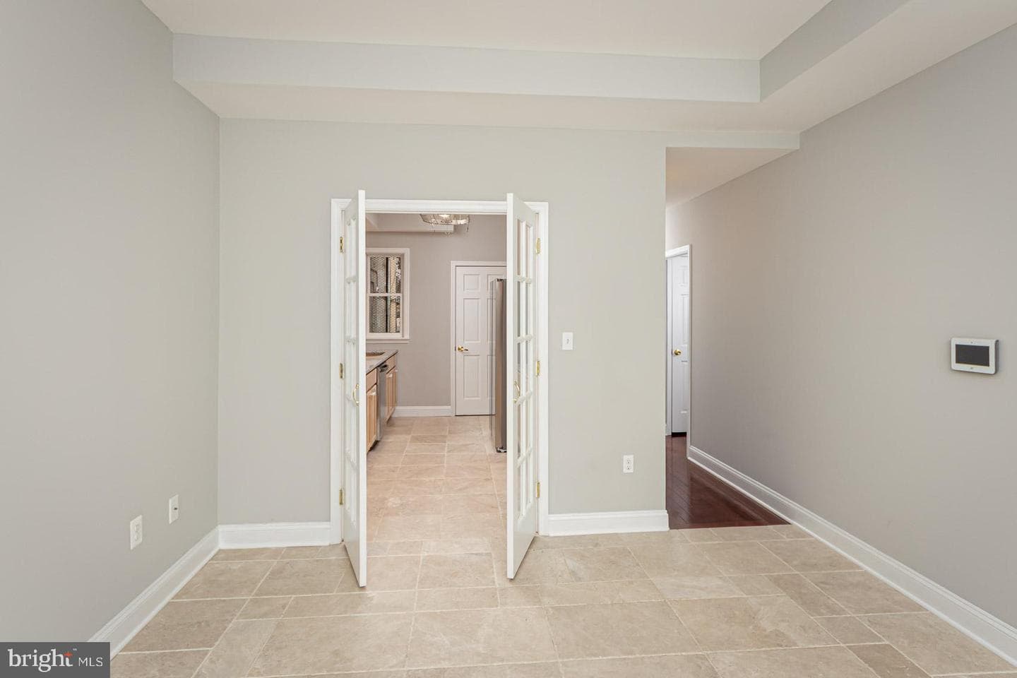 1322 W Lombard Street photo 6