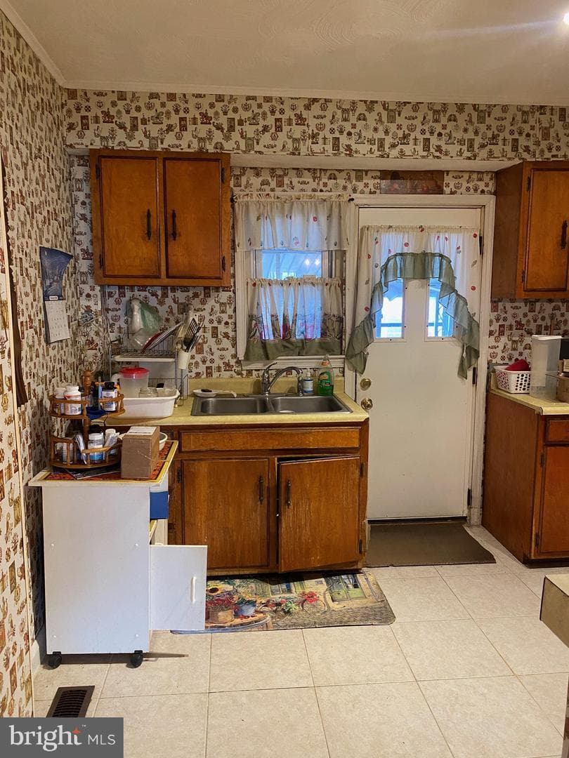 3048 E Federal Street photo 8