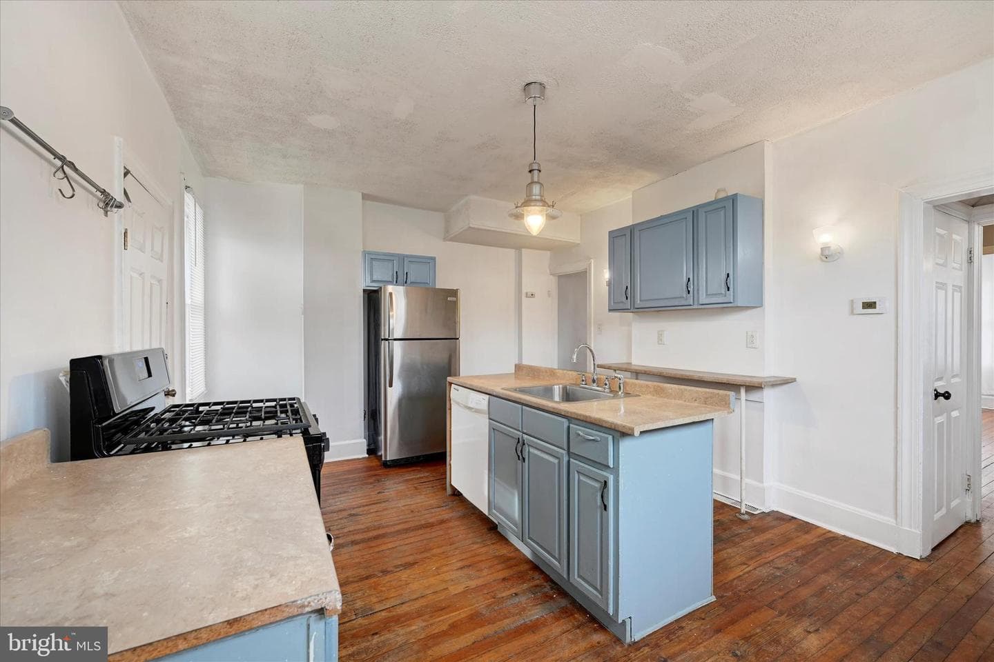 4639 Kernwood Avenue photo 9