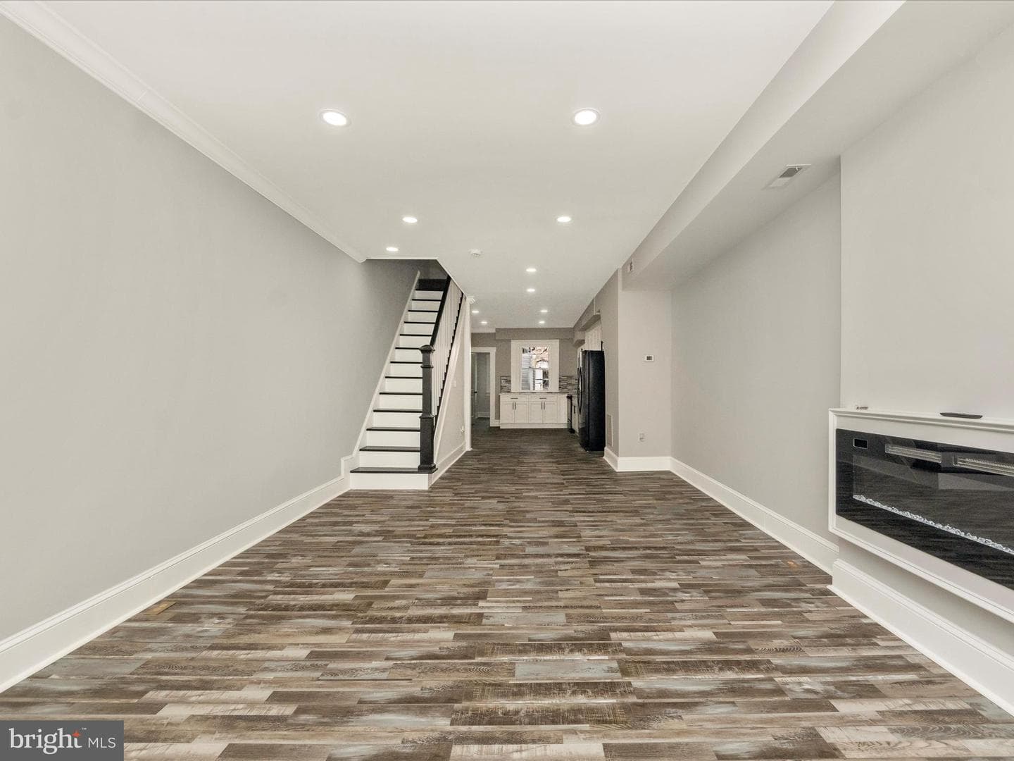 2014 Cliftwood Avenue photo 10