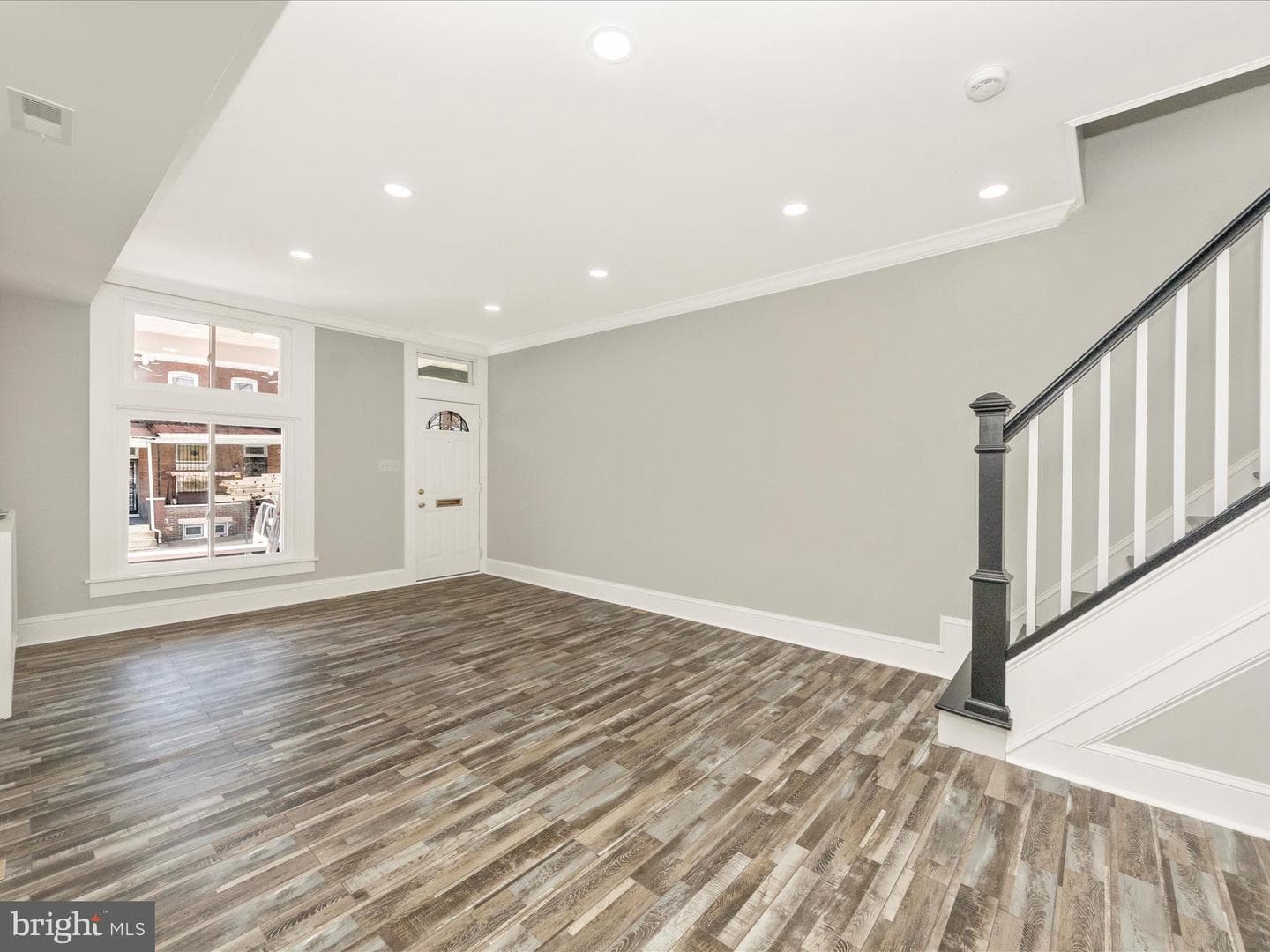 2014 Cliftwood Avenue photo 13