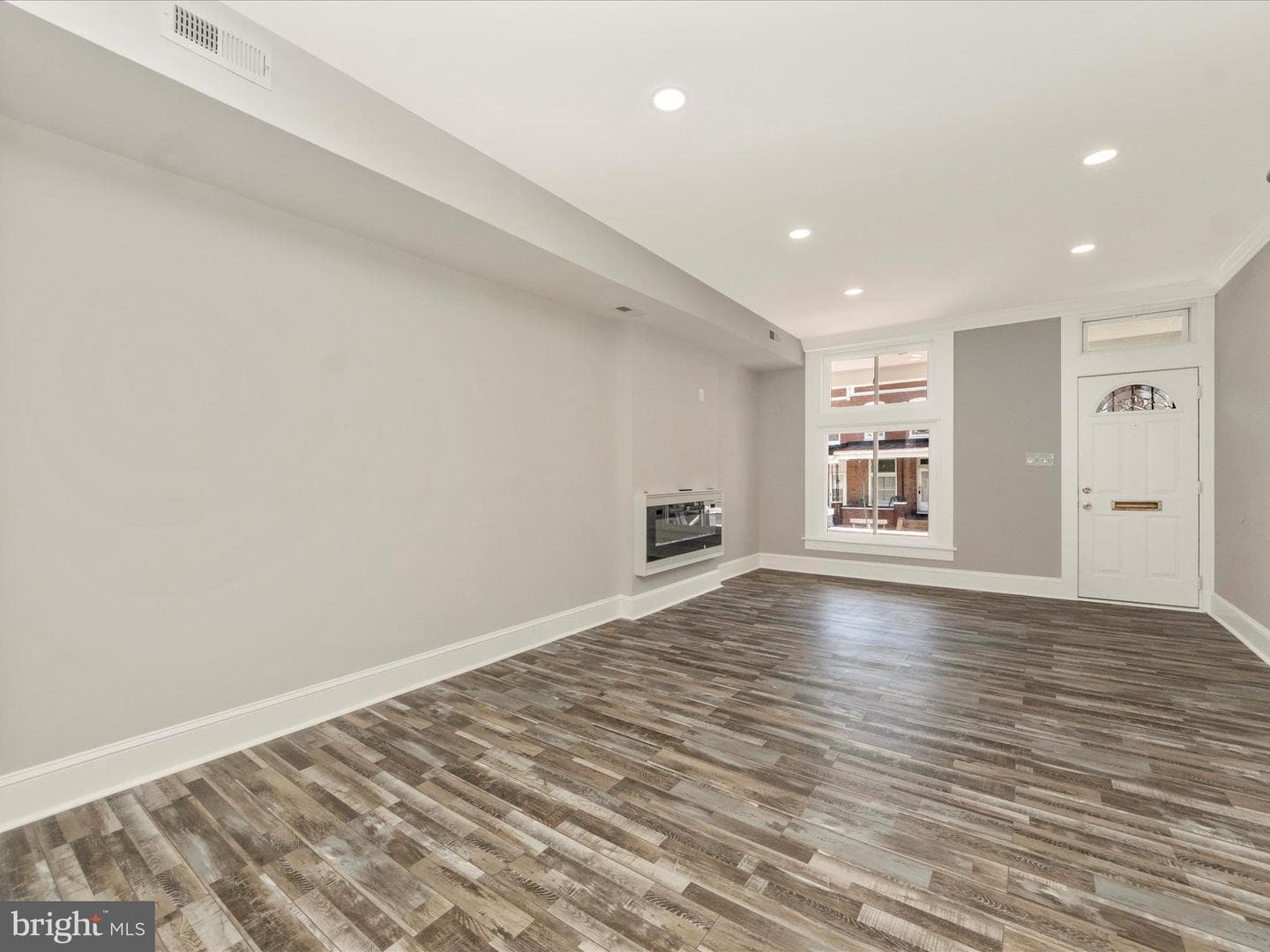 2014 Cliftwood Avenue photo 15