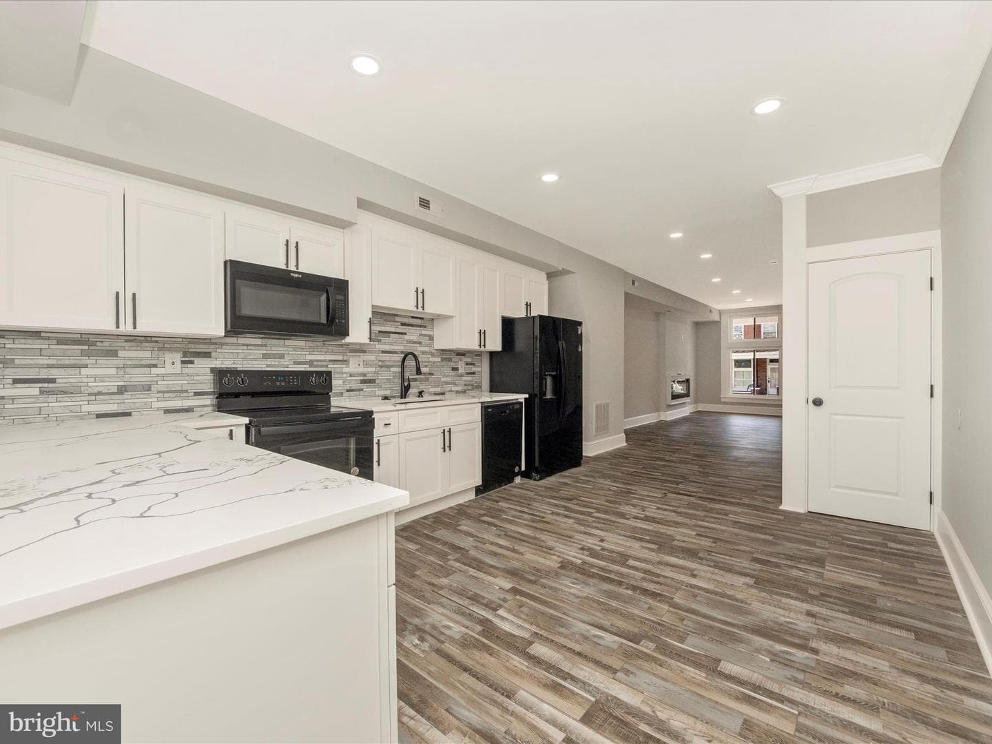 2014 Cliftwood Avenue photo 19