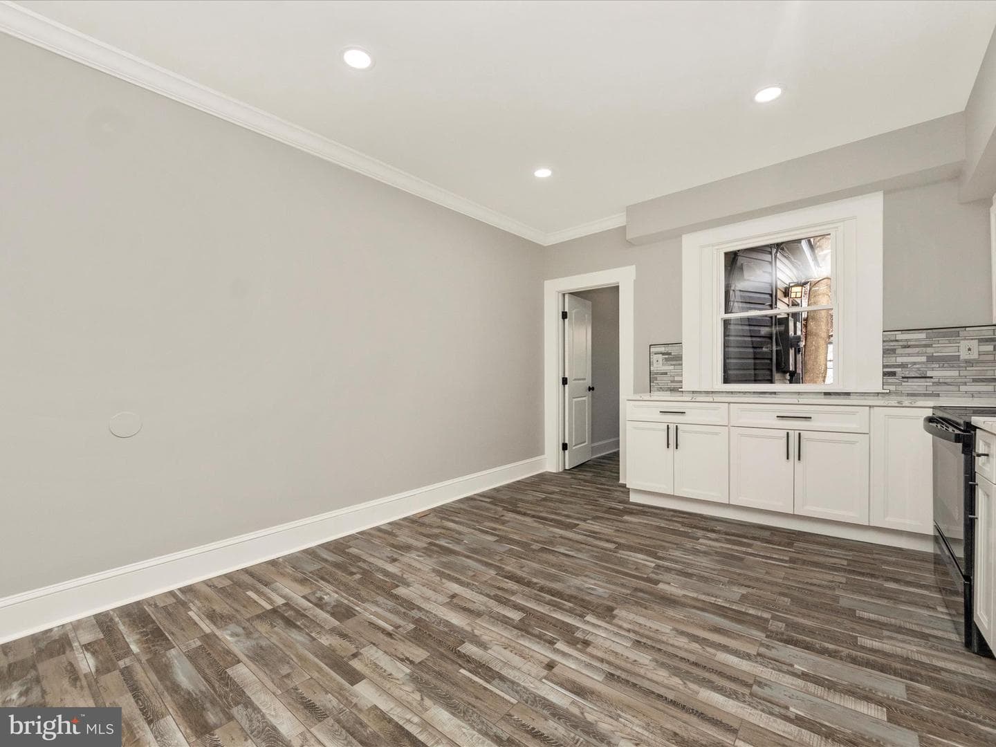 2014 Cliftwood Avenue photo 22