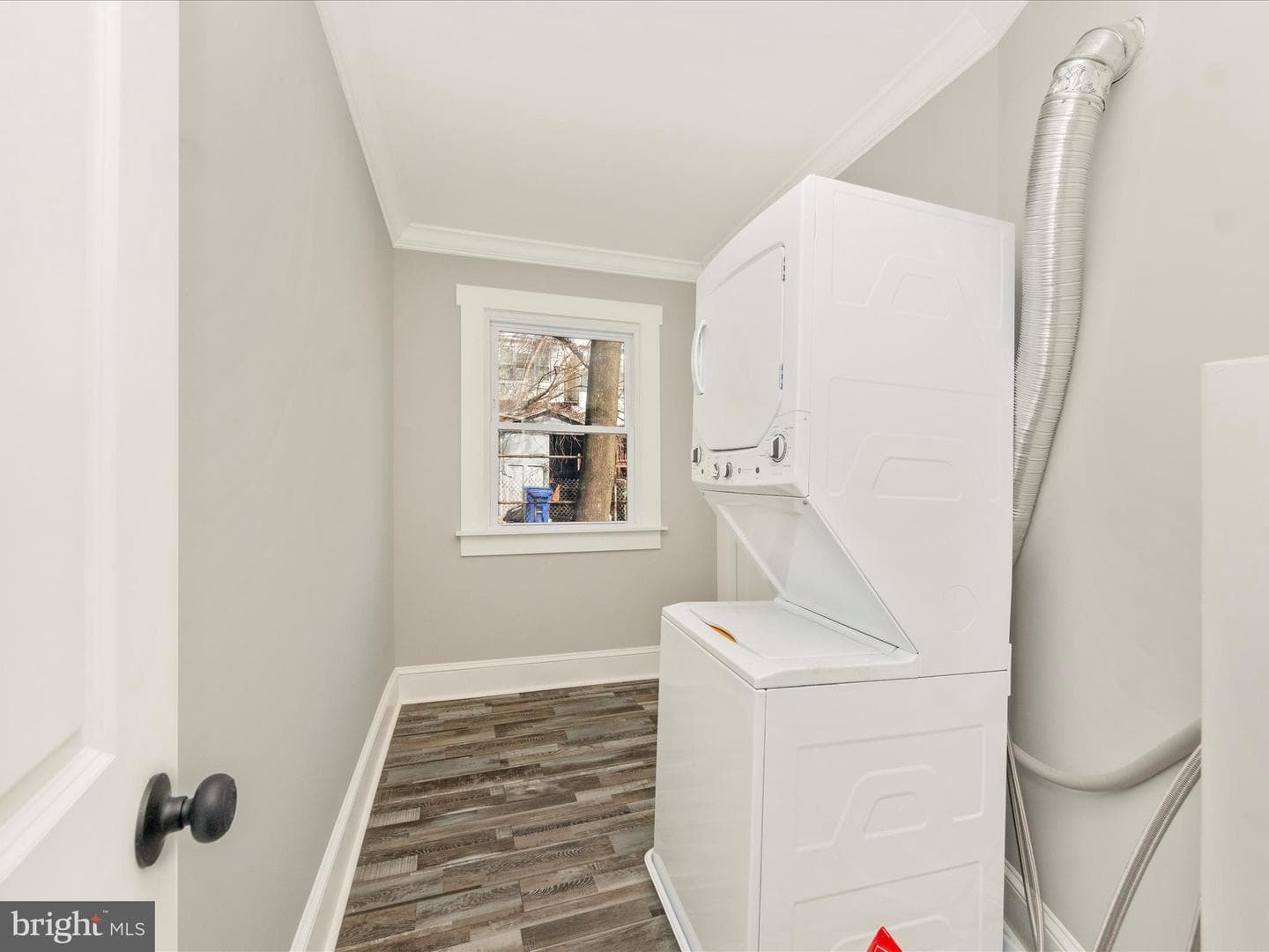 2014 Cliftwood Avenue photo 24