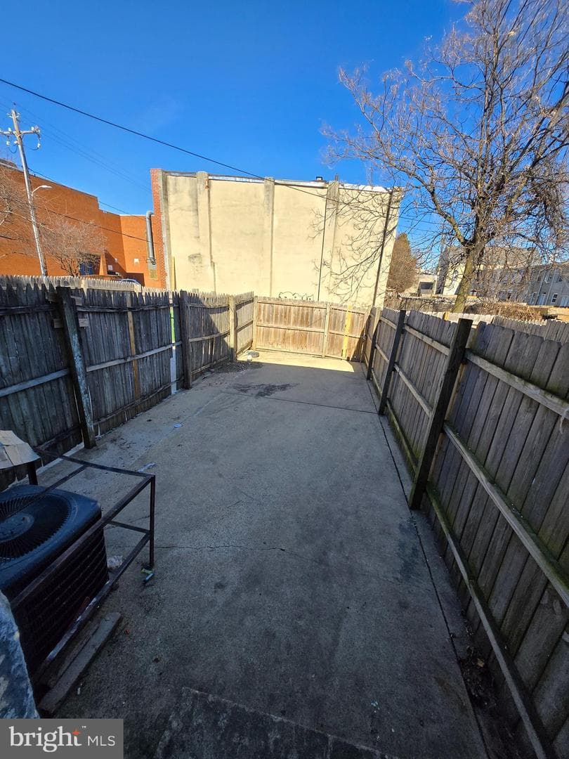 1221 Bayard Street photo 3
