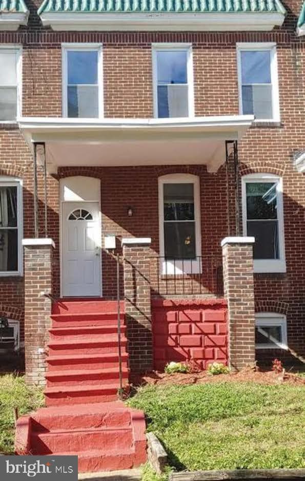 2924 Grantley Avenue photo 1