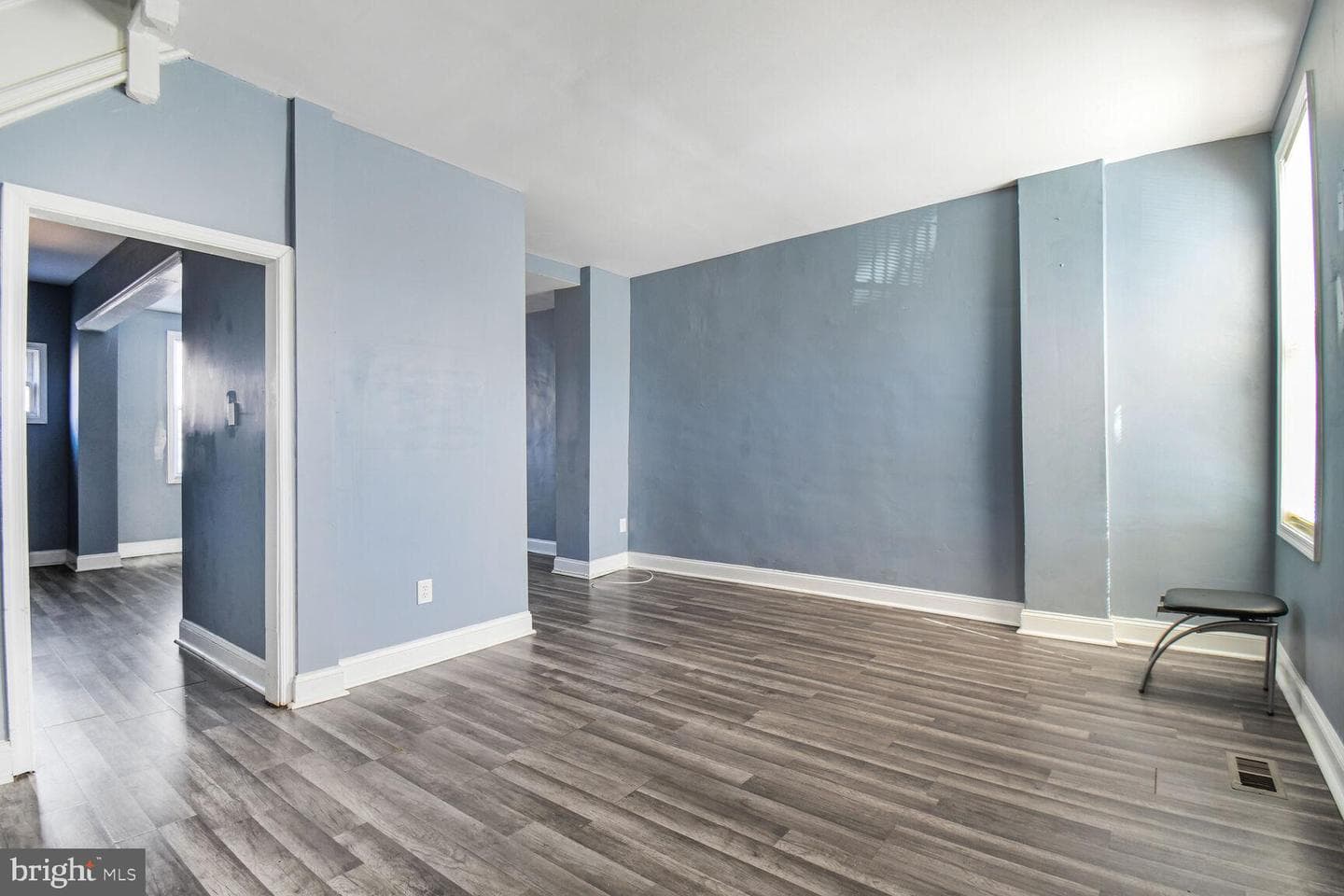 2924 Grantley Avenue photo 3