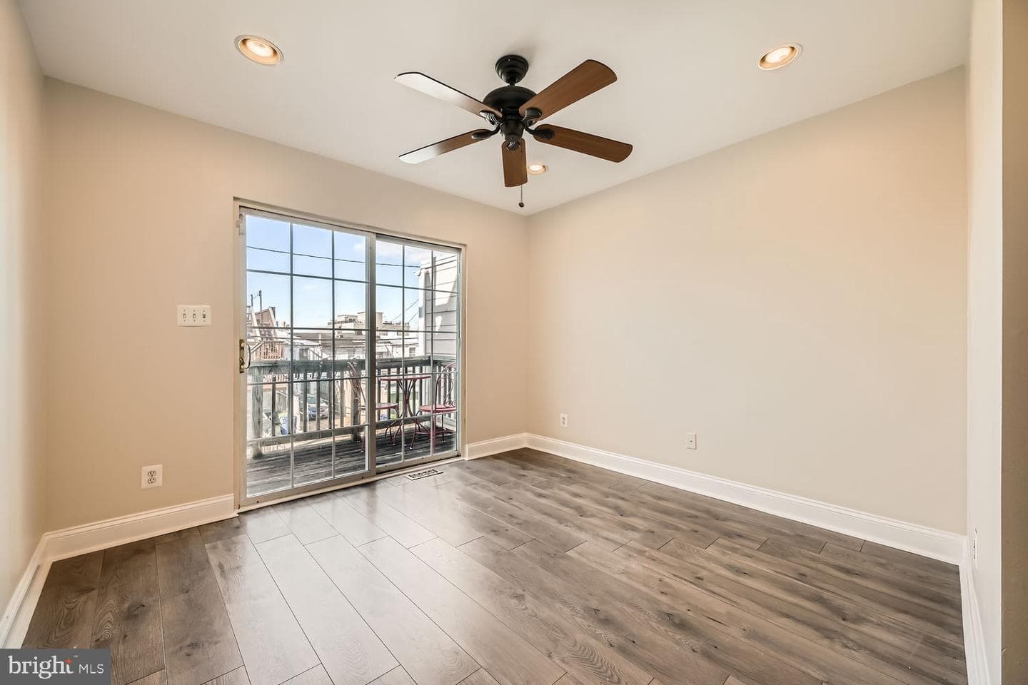 1534 S Hanover Street photo 13