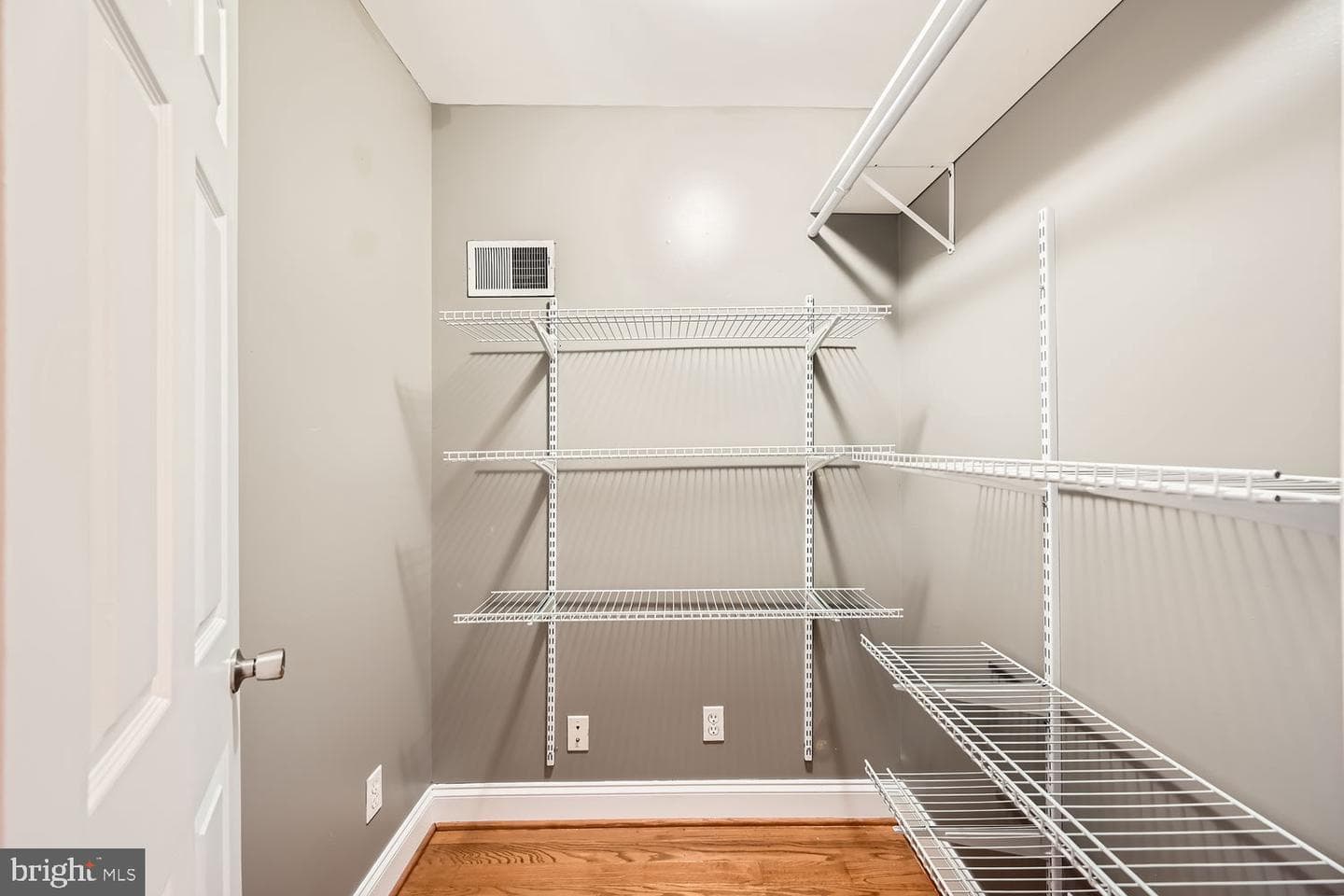 1534 S Hanover Street photo 15