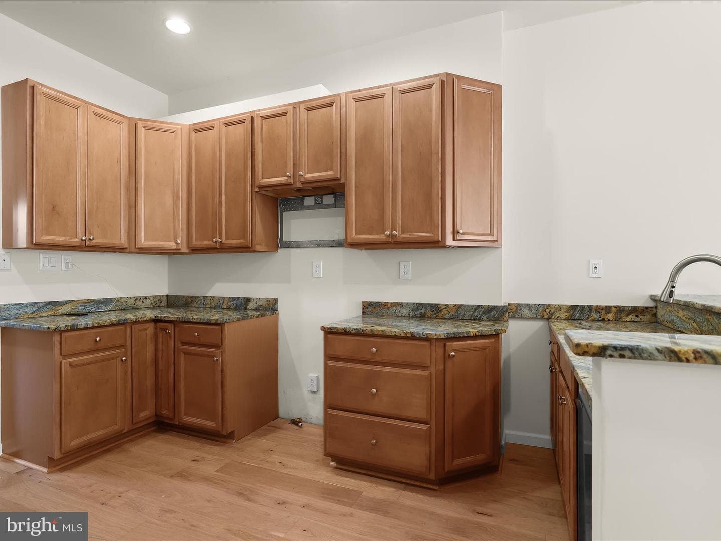 1614 N Caroline Street photo 12