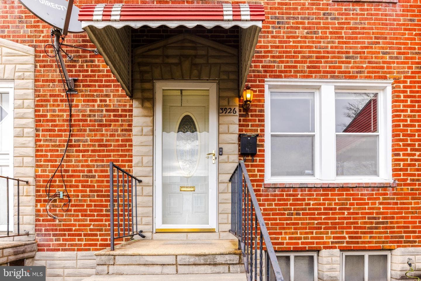 3926 Dudley Avenue photo 2