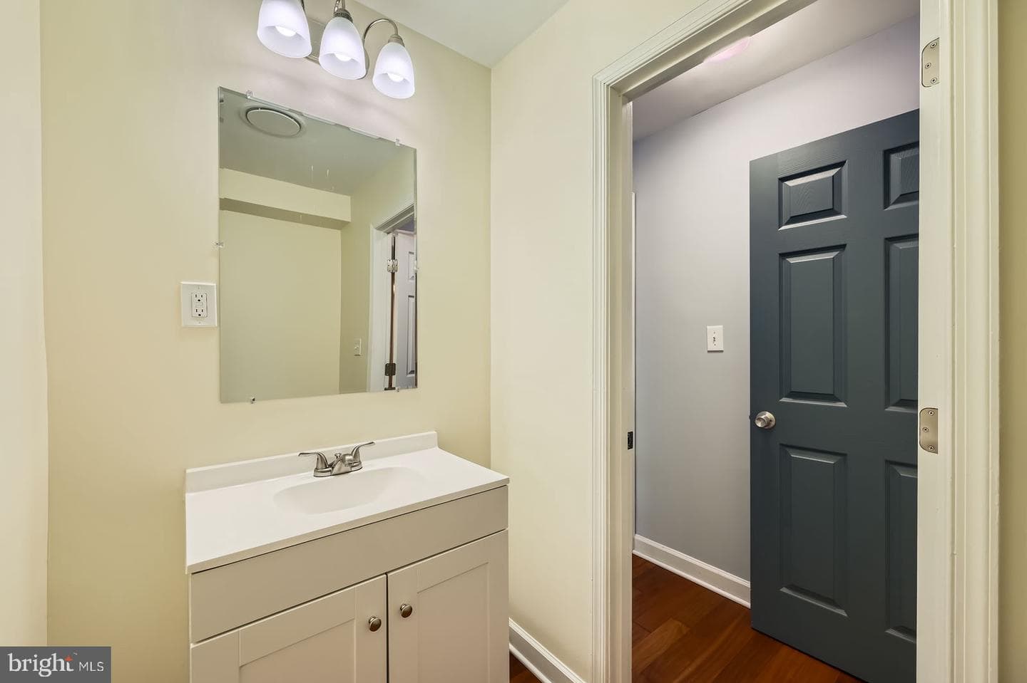 7213 Glenoak Avenue photo 19