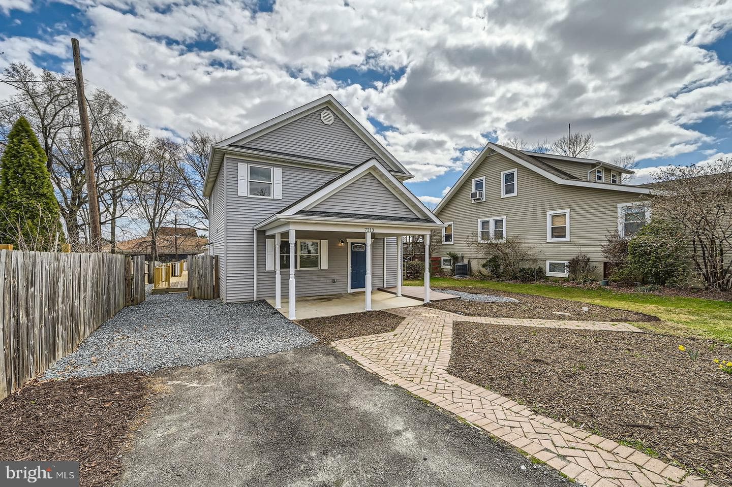 7213 Glenoak Avenue photo 4