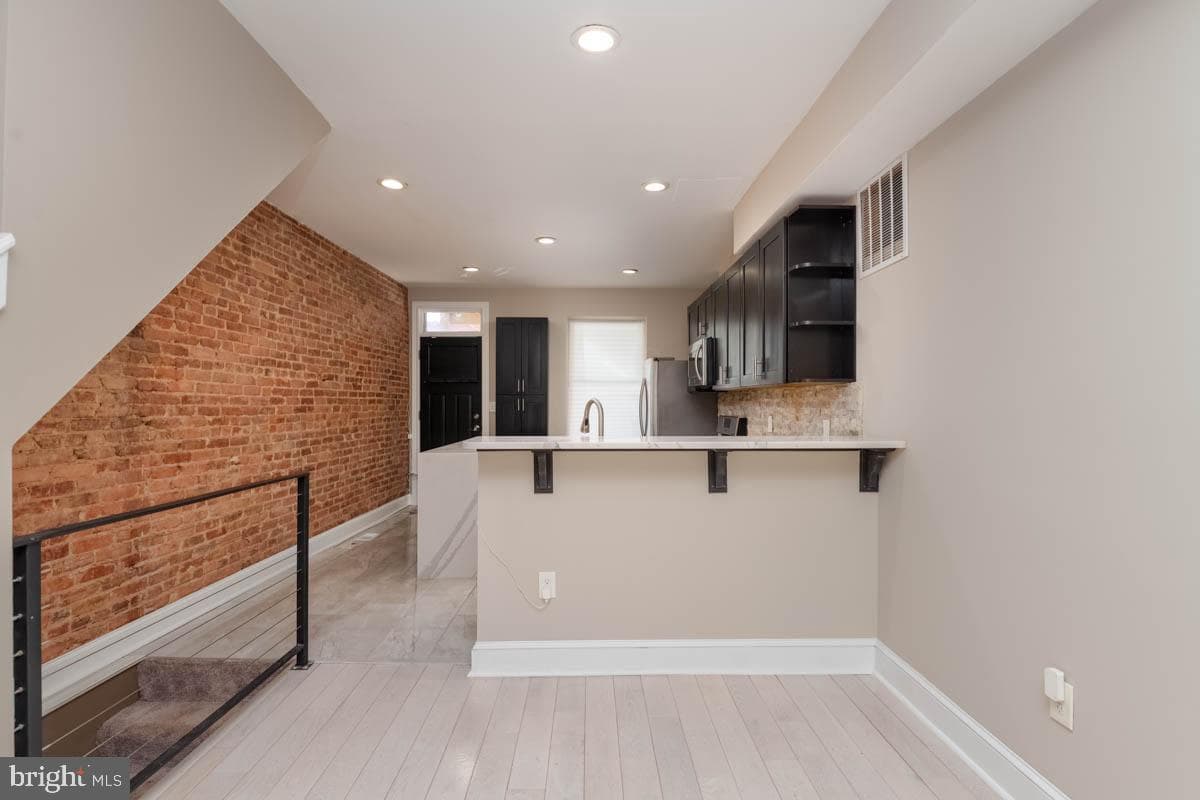 16 N Ellwood Avenue photo 10