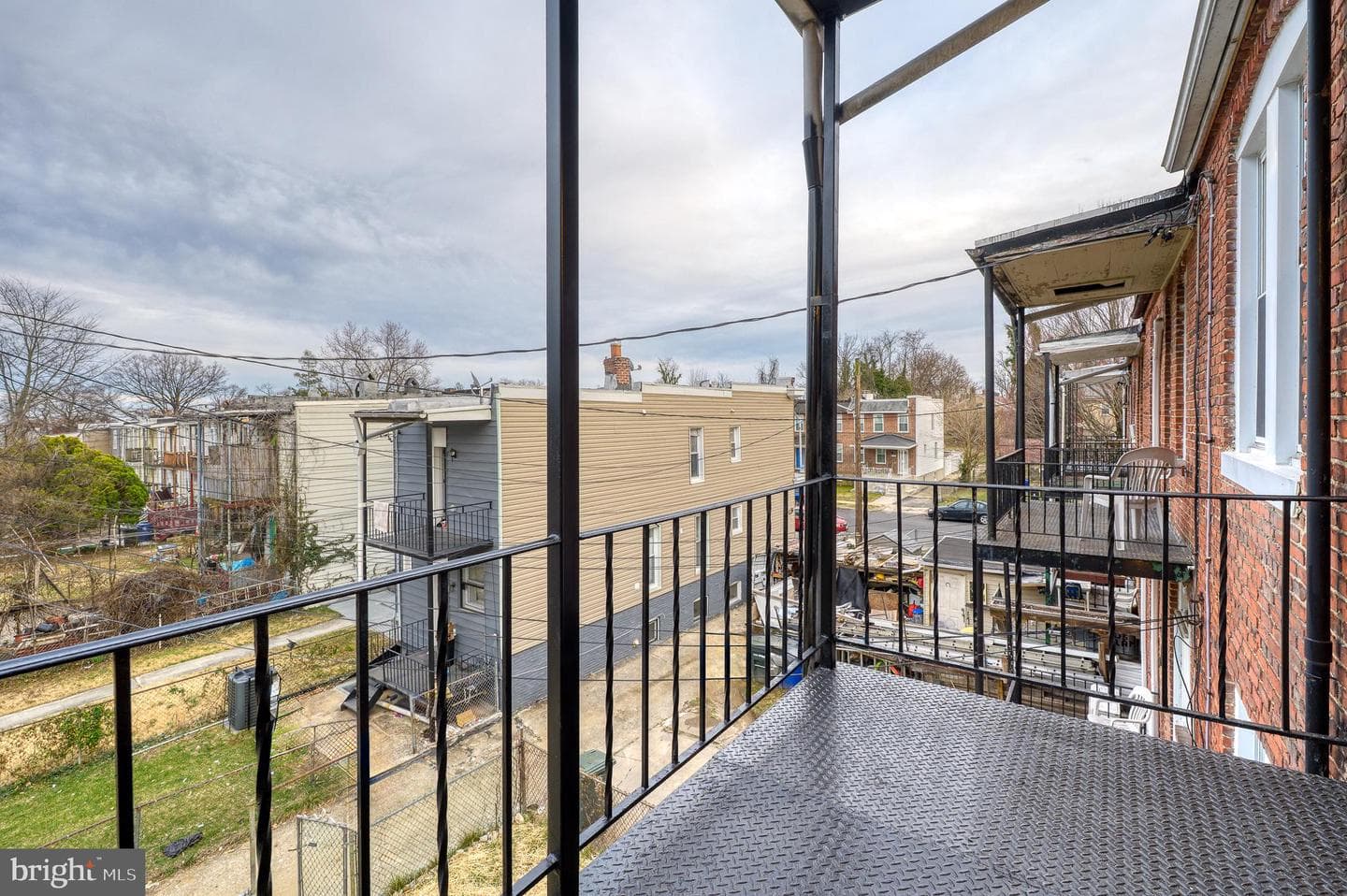 2207 N Ellamont Street photo 36
