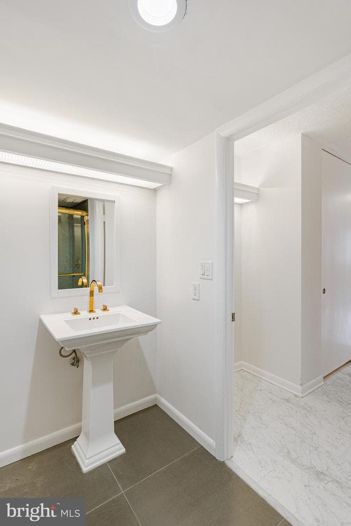 111 Hamlet Hill Road #208 photo 26