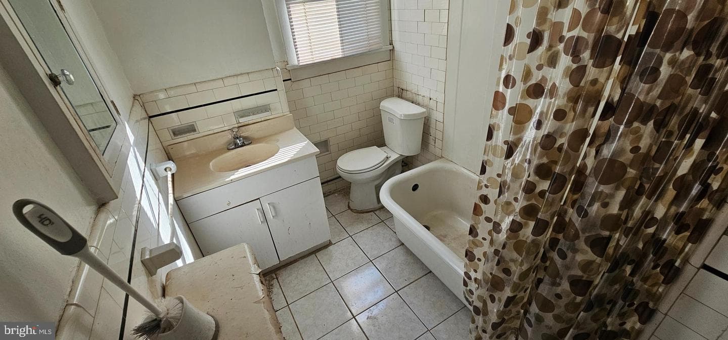 2527 Denison Street photo 16