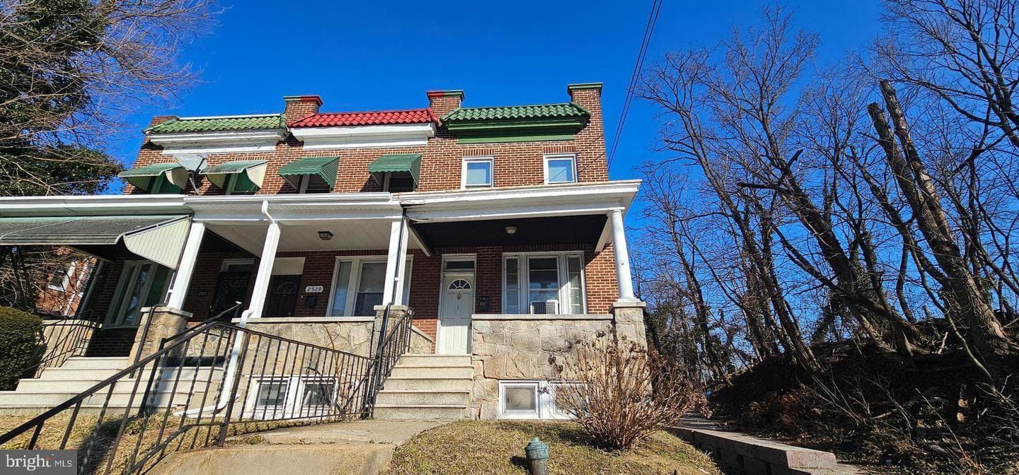 2527 Denison Street photo 2