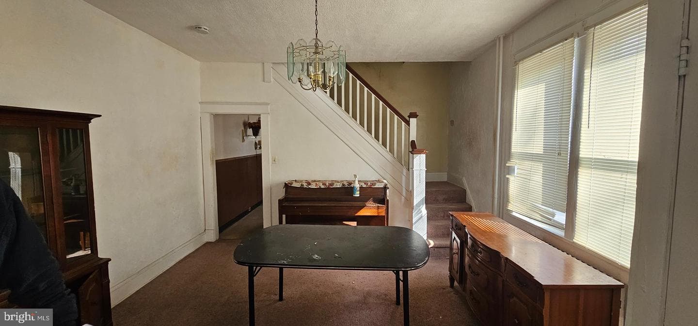 2527 Denison Street photo 4