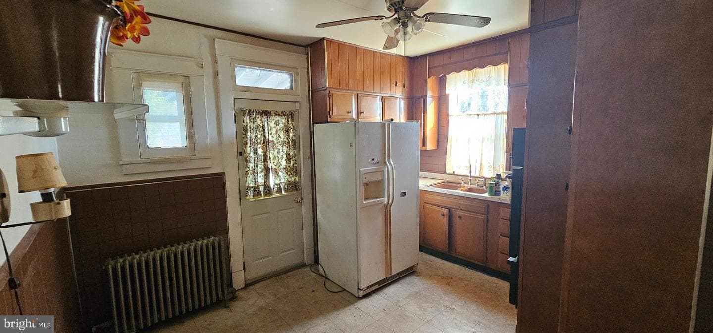 2527 Denison Street photo 6