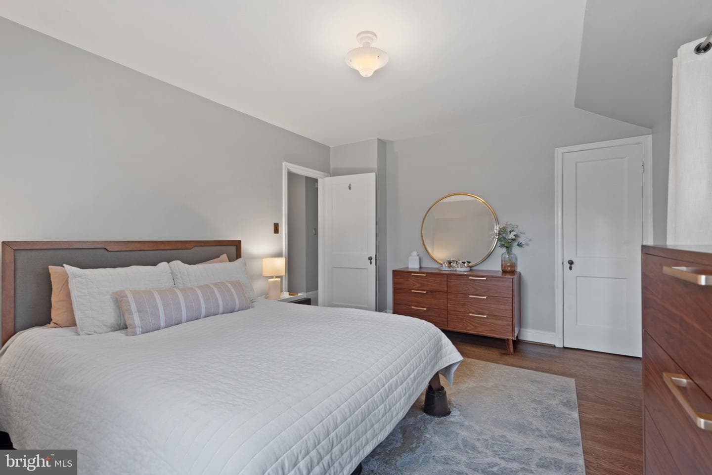 5010 Broadmoor Road photo 12