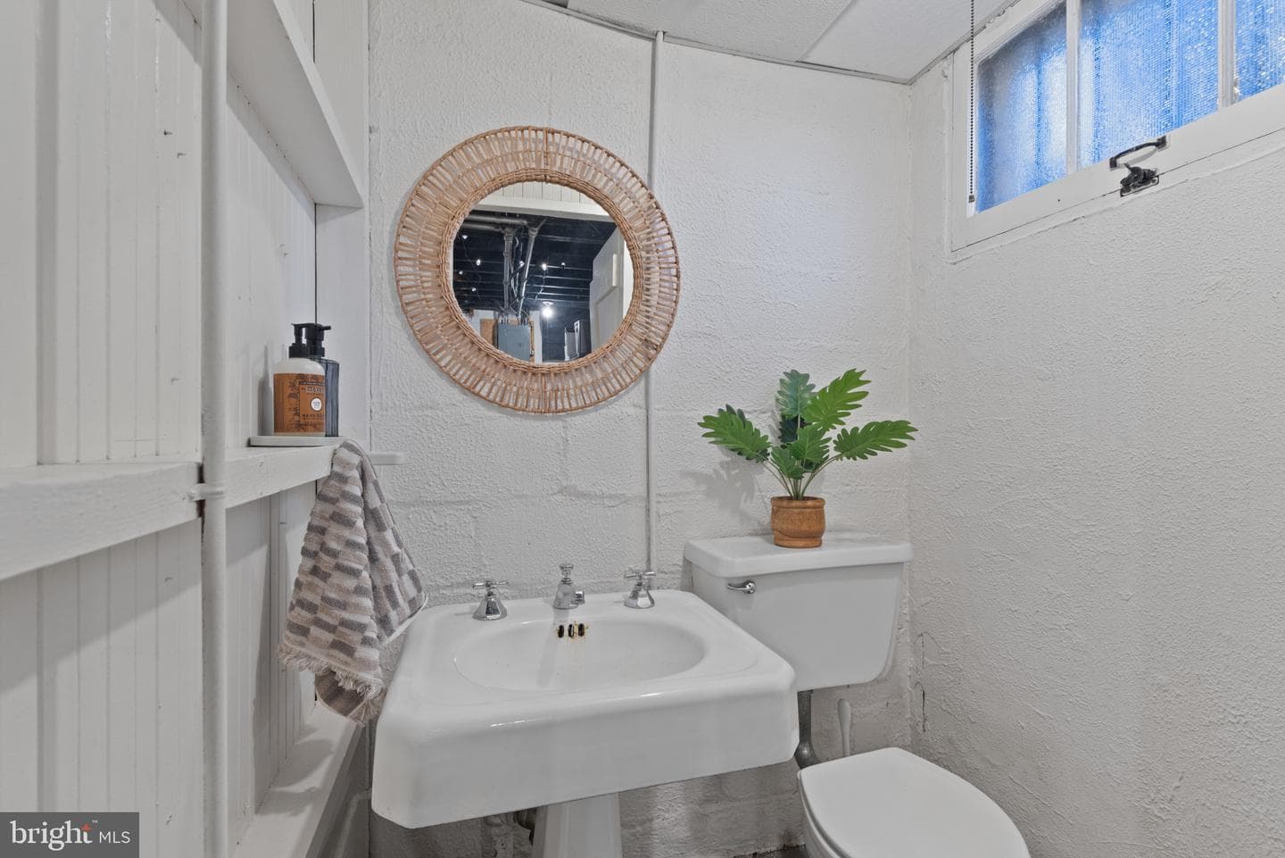5010 Broadmoor Road photo 20
