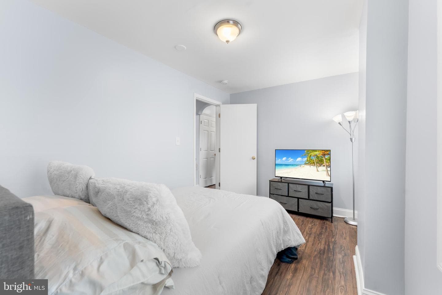1713 E Lafayette Avenue photo 18